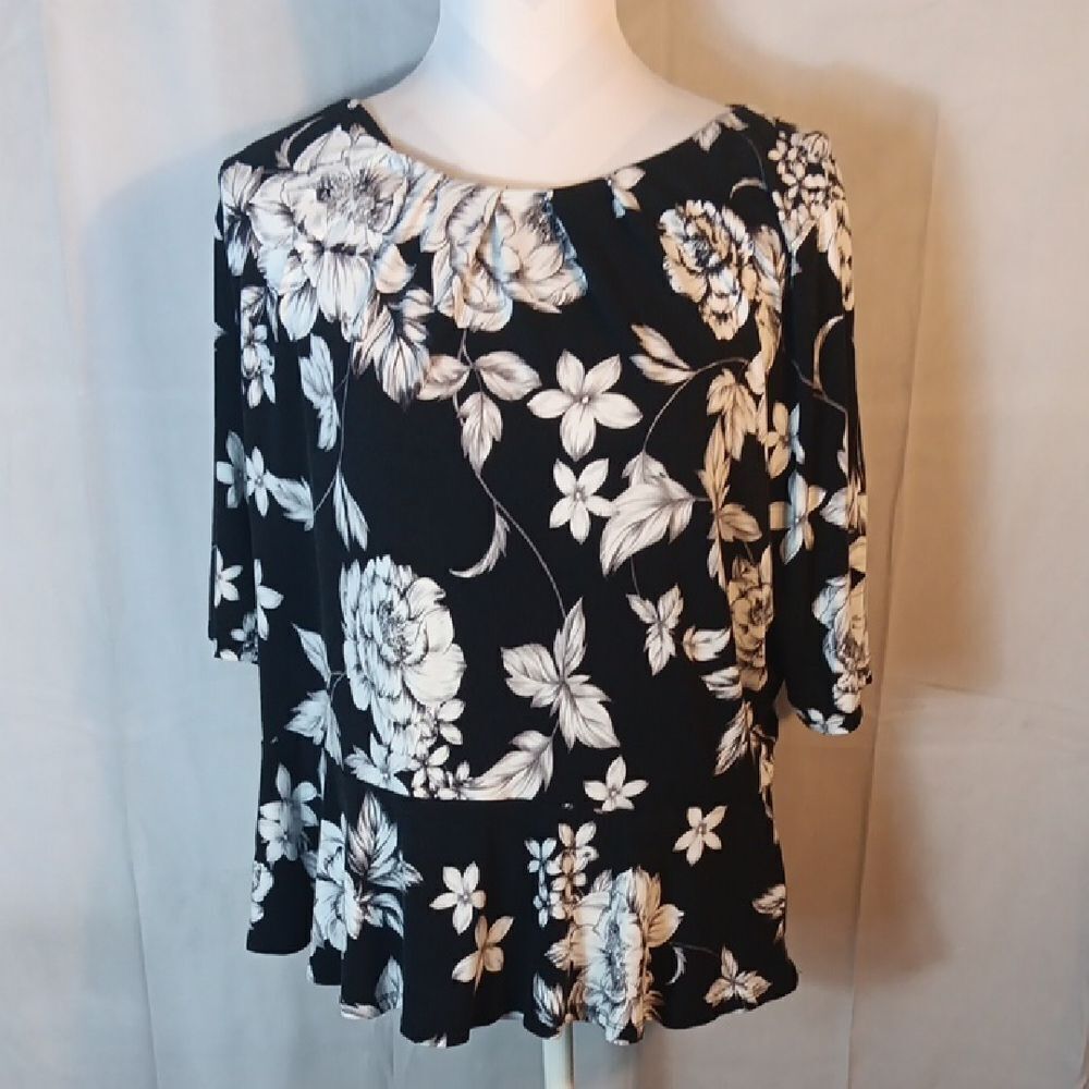 Liz Claiborne Floral Black and White Women's Top